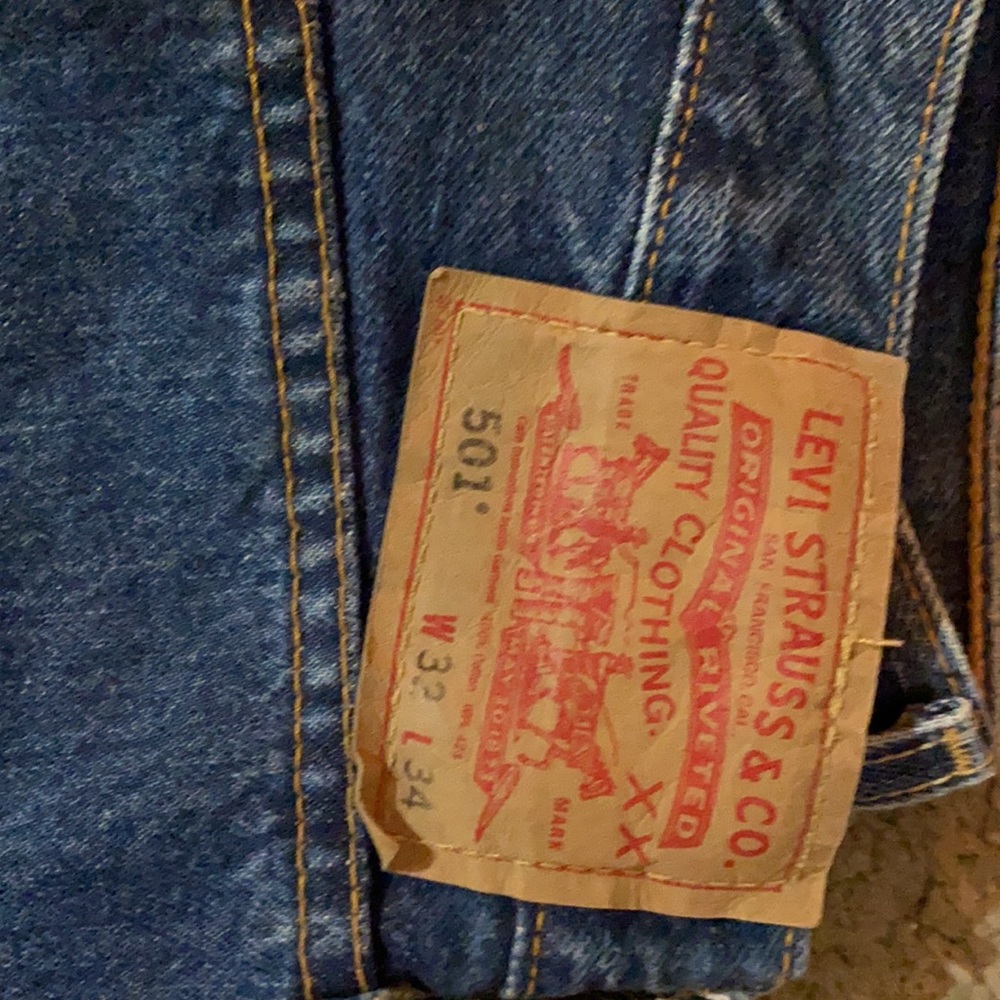 Levi jeans 501 button fly - Picture 2 of 3